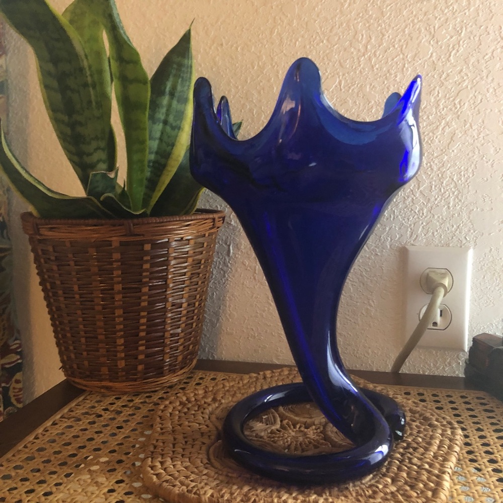 Handblown Large Flowering Cobalt Blue Coiled Vase Mid-Century Modern - Picture 5 of 14